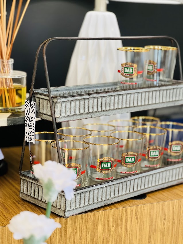 Bar & Glassware